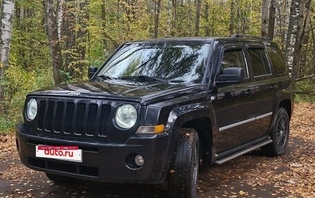 Jeep Liberty (Patriot), 2010 год, 800 000 рублей, 1 фотография
