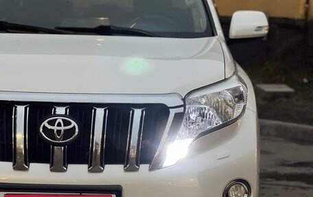 Toyota Land Cruiser Prado 150 рестайлинг 2, 2015 год, 4 299 000 рублей, 1 фотография
