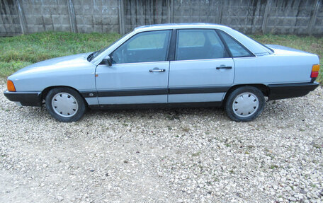 Audi 100, 1986 год, 150 000 рублей, 4 фотография