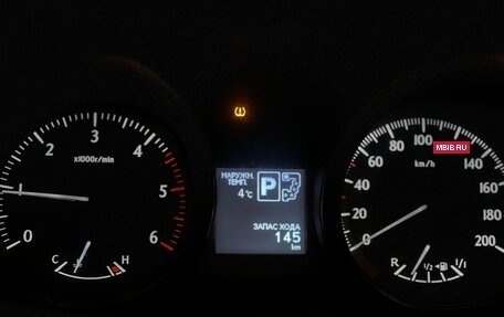 Toyota Land Cruiser Prado 150 рестайлинг 2, 2015 год, 4 299 000 рублей, 18 фотография