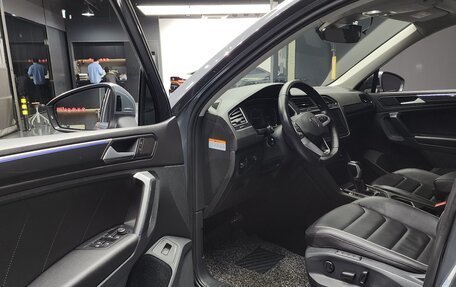 Volkswagen Tiguan II, 2021 год, 3 123 000 рублей, 10 фотография