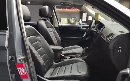 Volkswagen Tiguan II, 2021 год, 3 123 000 рублей, 11 фотография