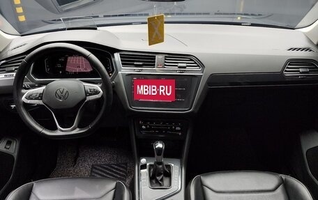 Volkswagen Tiguan II, 2021 год, 3 123 000 рублей, 7 фотография