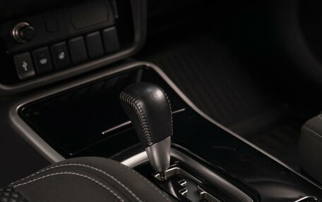 Mitsubishi Outlander III рестайлинг 3, 2021 год, 2 390 000 рублей, 16 фотография