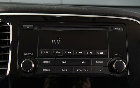 Mitsubishi Outlander III рестайлинг 3, 2021 год, 2 390 000 рублей, 18 фотография