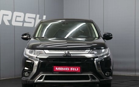 Mitsubishi Outlander III рестайлинг 3, 2021 год, 2 390 000 рублей, 3 фотография