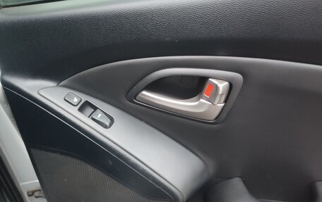 Hyundai ix35 I рестайлинг, 2010 год, 950 000 рублей, 8 фотография