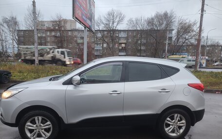 Hyundai ix35 I рестайлинг, 2010 год, 950 000 рублей, 16 фотография