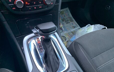 Opel Insignia II рестайлинг, 2012 год, 1 050 000 рублей, 20 фотография