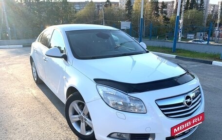 Opel Insignia II рестайлинг, 2012 год, 1 050 000 рублей, 2 фотография