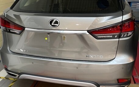 Lexus RX IV рестайлинг, 2021 год, 5 200 000 рублей, 6 фотография