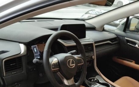 Lexus RX IV рестайлинг, 2021 год, 5 200 000 рублей, 2 фотография