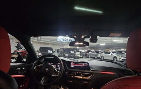 BMW 1 серия, 2021 год, 3 650 000 рублей, 21 фотография