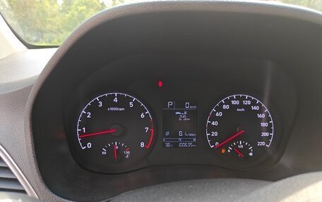 Hyundai Solaris II рестайлинг, 2019 год, 1 100 000 рублей, 3 фотография