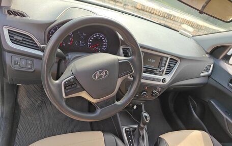 Hyundai Solaris II рестайлинг, 2019 год, 1 100 000 рублей, 2 фотография