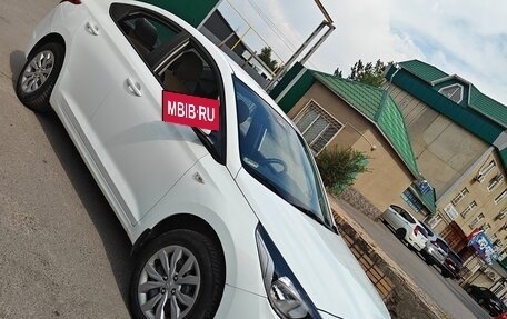 Hyundai Solaris II рестайлинг, 2019 год, 1 100 000 рублей, 10 фотография