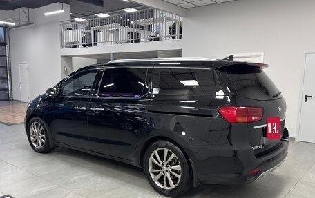 KIA Carnival III, 2020 год, 3 150 000 рублей, 4 фотография