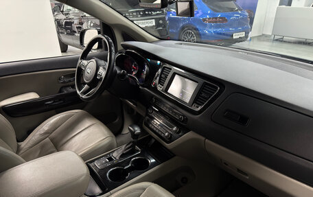 KIA Carnival III, 2020 год, 3 150 000 рублей, 20 фотография