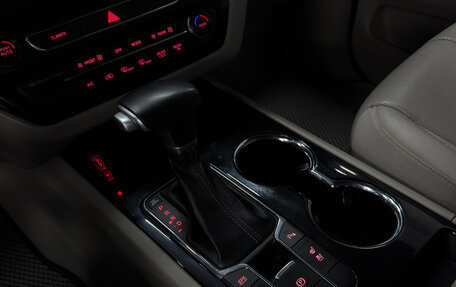 KIA Carnival III, 2020 год, 3 150 000 рублей, 18 фотография