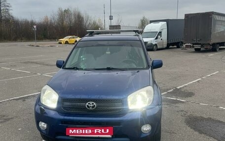 Toyota RAV4, 2004 год, 930 000 рублей, 2 фотография