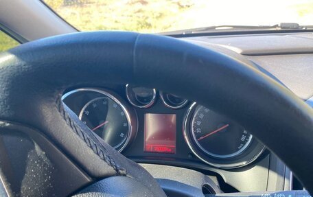 Opel Astra J, 2013 год, 850 000 рублей, 2 фотография