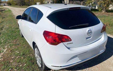 Opel Astra J, 2013 год, 850 000 рублей, 15 фотография