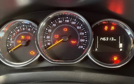 Renault Logan II, 2019 год, 1 350 000 рублей, 2 фотография