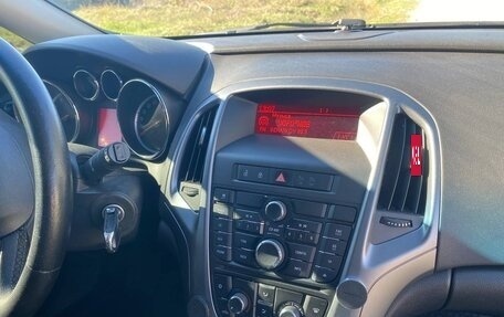 Opel Astra J, 2013 год, 850 000 рублей, 8 фотография