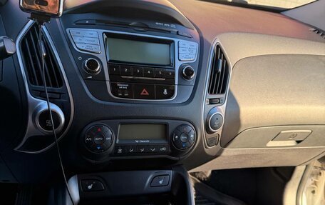 Hyundai ix35 I рестайлинг, 2013 год, 1 320 000 рублей, 13 фотография