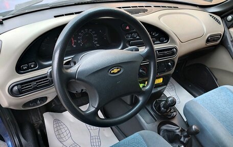 Chevrolet Niva I рестайлинг, 2005 год, 269 000 рублей, 7 фотография