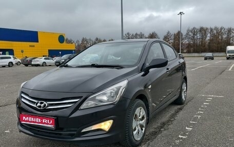 Hyundai Solaris II рестайлинг, 2015 год, 1 130 000 рублей, 1 фотография