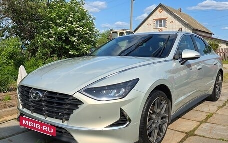 Hyundai Sonata VIII, 2020 год, 2 250 000 рублей, 2 фотография