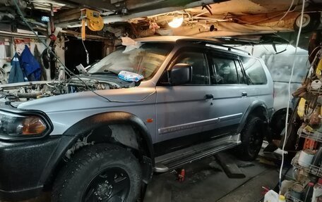 Mitsubishi Pajero Sport II рестайлинг, 2004 год, 850 000 рублей, 11 фотография