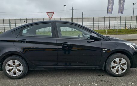 Hyundai Solaris II рестайлинг, 2015 год, 1 130 000 рублей, 6 фотография