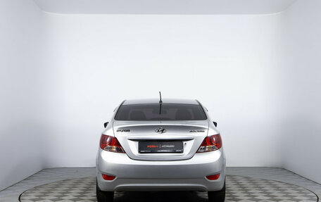 Hyundai Solaris II рестайлинг, 2014 год, 815 000 рублей, 6 фотография