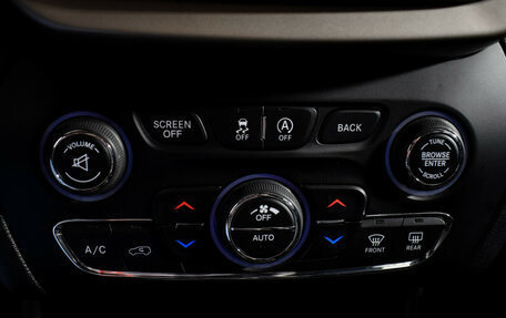 Jeep Cherokee, 2014 год, 1 449 000 рублей, 19 фотография