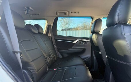 Mitsubishi Pajero Sport III рестайлинг, 2017 год, 2 365 000 рублей, 7 фотография