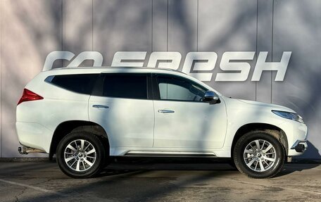 Mitsubishi Pajero Sport III рестайлинг, 2017 год, 2 365 000 рублей, 5 фотография