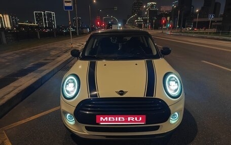 MINI Hatch, 2020 год, 2 600 000 рублей, 2 фотография