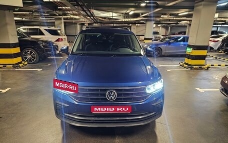 Volkswagen Tiguan II, 2021 год, 3 950 000 рублей, 1 фотография