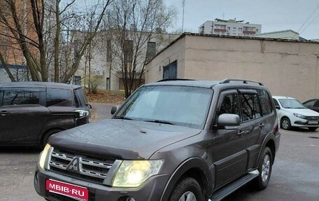 Mitsubishi Pajero IV, 2012 год, 2 050 000 рублей, 1 фотография