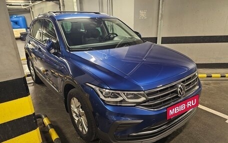 Volkswagen Tiguan II, 2021 год, 3 950 000 рублей, 3 фотография