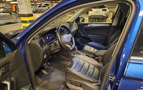 Volkswagen Tiguan II, 2021 год, 3 950 000 рублей, 8 фотография