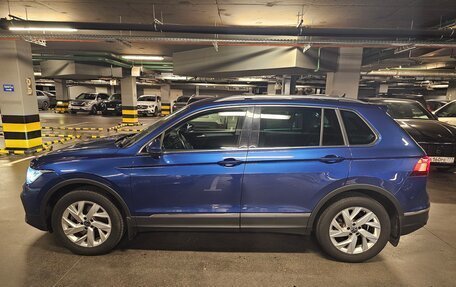 Volkswagen Tiguan II, 2021 год, 3 950 000 рублей, 9 фотография