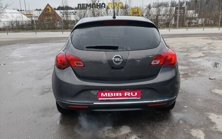 Opel Astra J, 2012 год, 610 000 рублей, 1 фотография