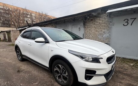 KIA XCeed I, 2021 год, 1 700 000 рублей, 2 фотография