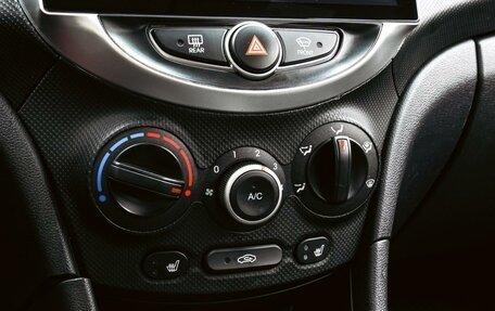 Hyundai Solaris II рестайлинг, 2012 год, 870 000 рублей, 13 фотография