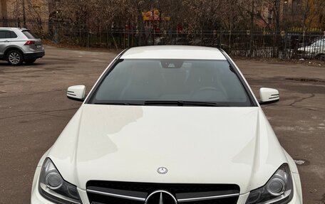 Mercedes-Benz C-Класс, 2012 год, 1 400 000 рублей, 1 фотография