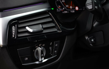 BMW 5 серия, 2021 год, 5 299 000 рублей, 15 фотография