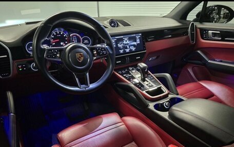 Porsche Cayenne III, 2019 год, 6 199 999 рублей, 18 фотография